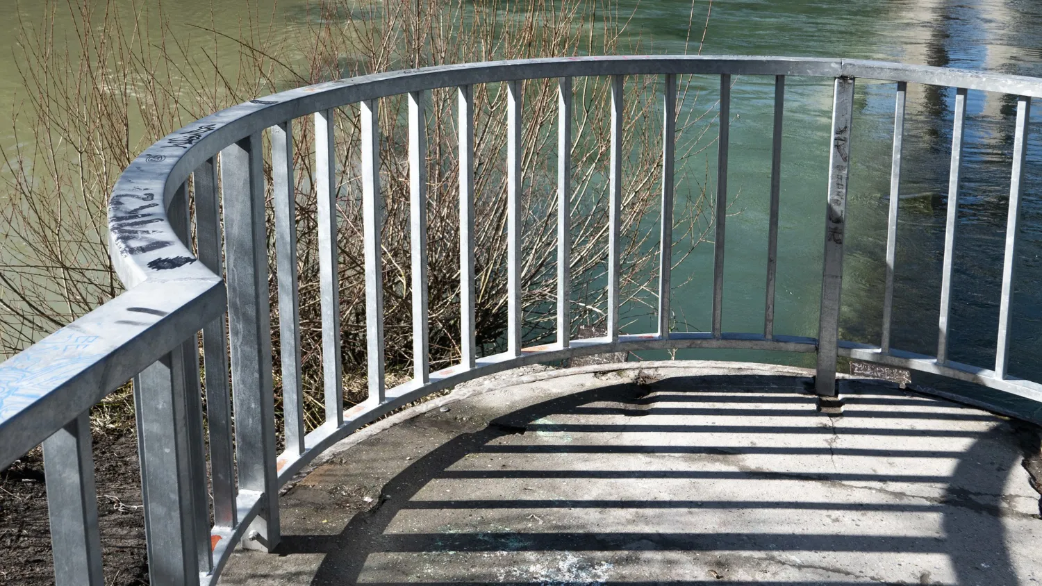 aluminum railings for decks