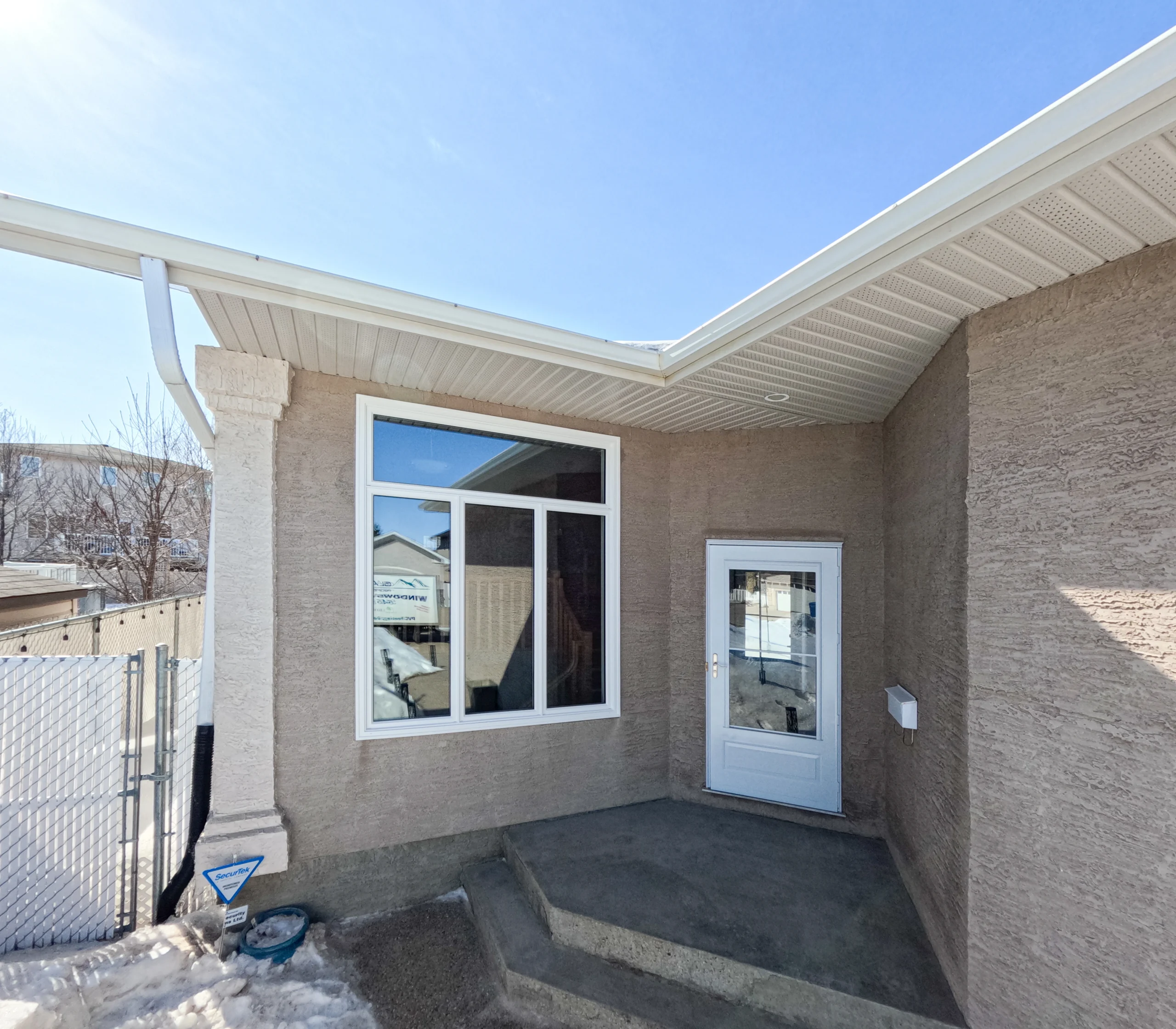 Window Replacement (2560×2240) Window Replacement After photo Glacier Glass – Window Replacement After Photo (2560x2240) Before and After Comparison